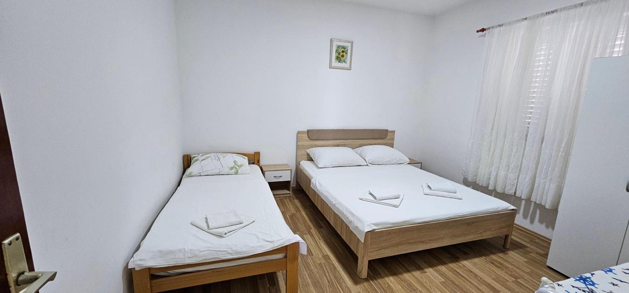 Apartman Darko Рогозница Екстериор снимка